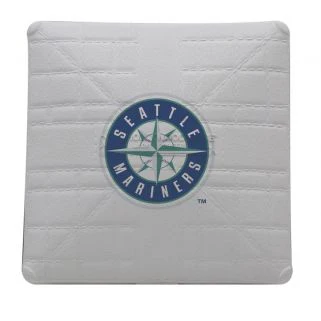MLB Bases - Image 24
